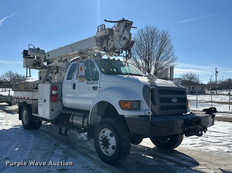 image for item FK1672 2007 Ford F750 digger derrick truck