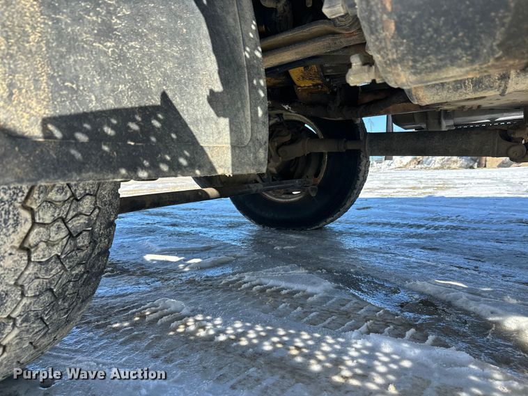 image for item FK1672 2007 Ford F750 digger derrick truck