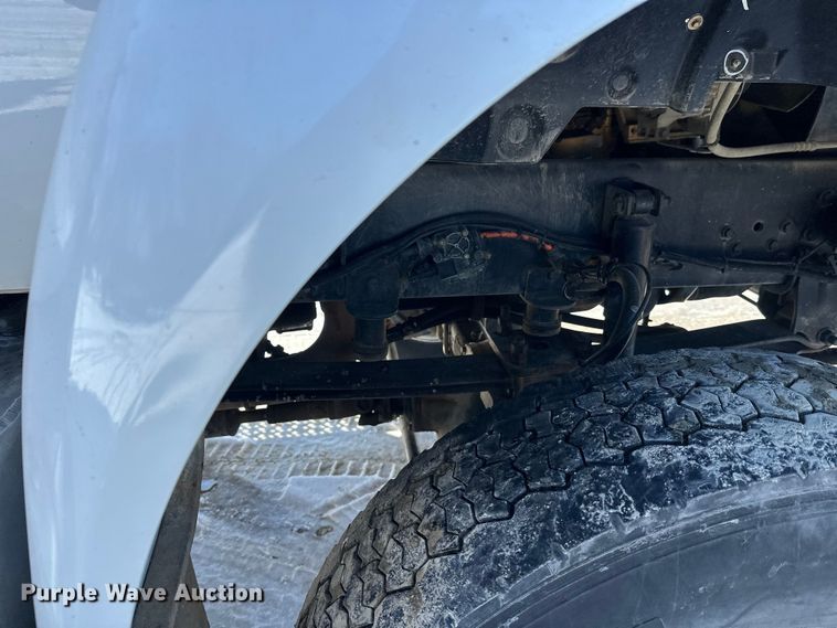 image for item FK1672 2007 Ford F750 digger derrick truck