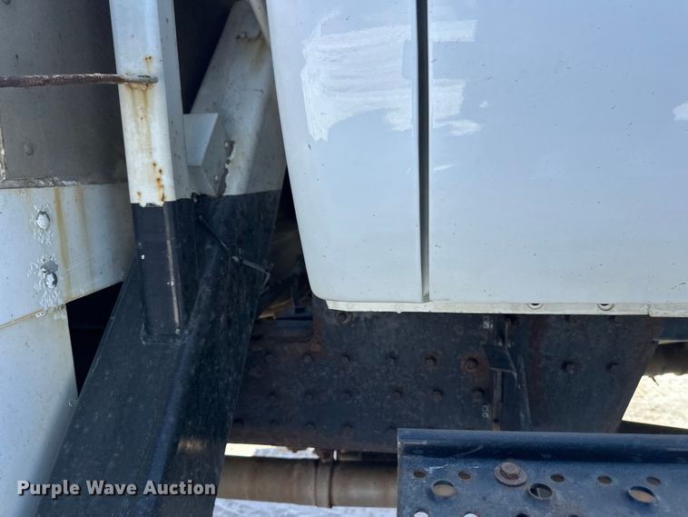 image for item FK1672 2007 Ford F750 digger derrick truck