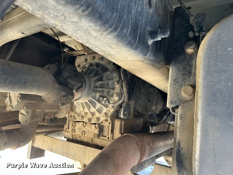 image for item FK1672 2007 Ford F750 digger derrick truck