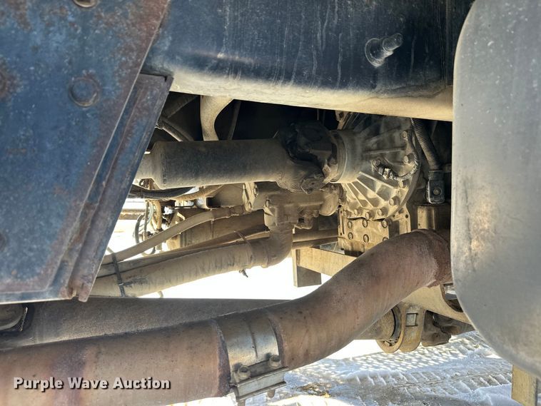 image for item FK1672 2007 Ford F750 digger derrick truck