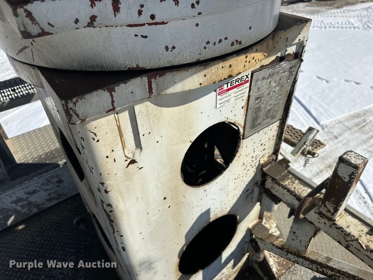 image for item FK1672 2007 Ford F750 digger derrick truck