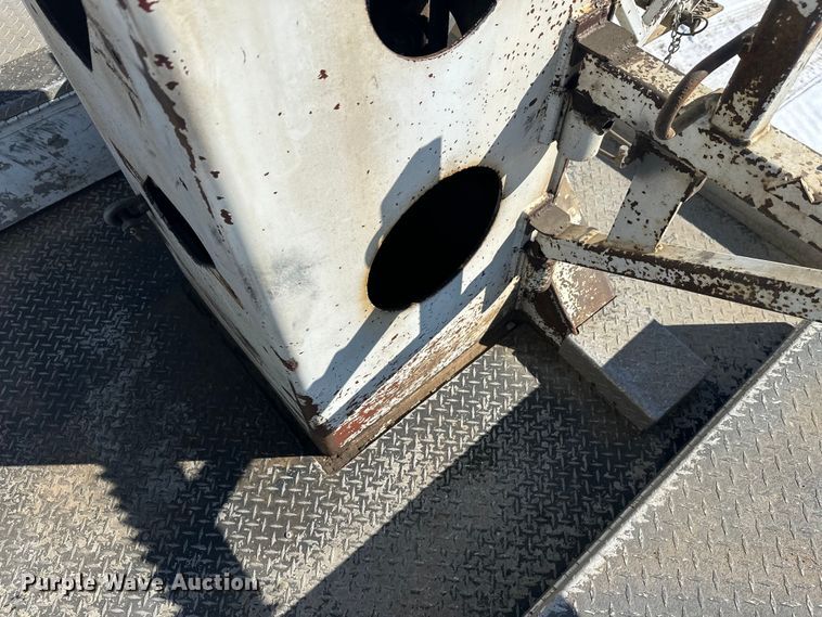 image for item FK1672 2007 Ford F750 digger derrick truck