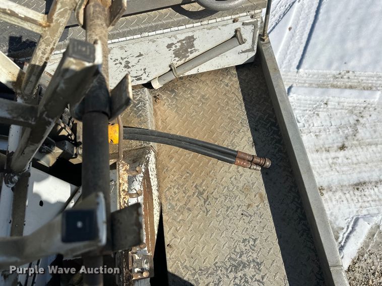 image for item FK1672 2007 Ford F750 digger derrick truck