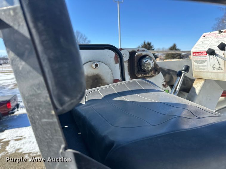 image for item FK1672 2007 Ford F750 digger derrick truck