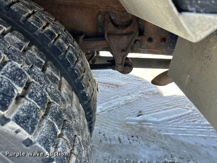 image for item FK1672 2007 Ford F750 digger derrick truck