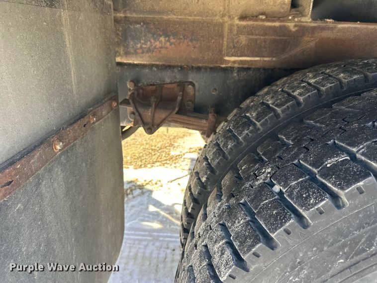 image for item FK1672 2007 Ford F750 digger derrick truck