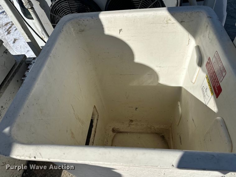 image for item FK1672 2007 Ford F750 digger derrick truck