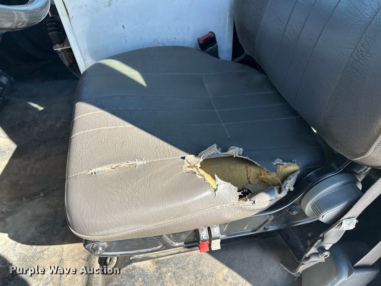 image for item FK1672 2007 Ford F750 digger derrick truck