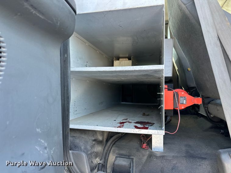 image for item FK1672 2007 Ford F750 digger derrick truck