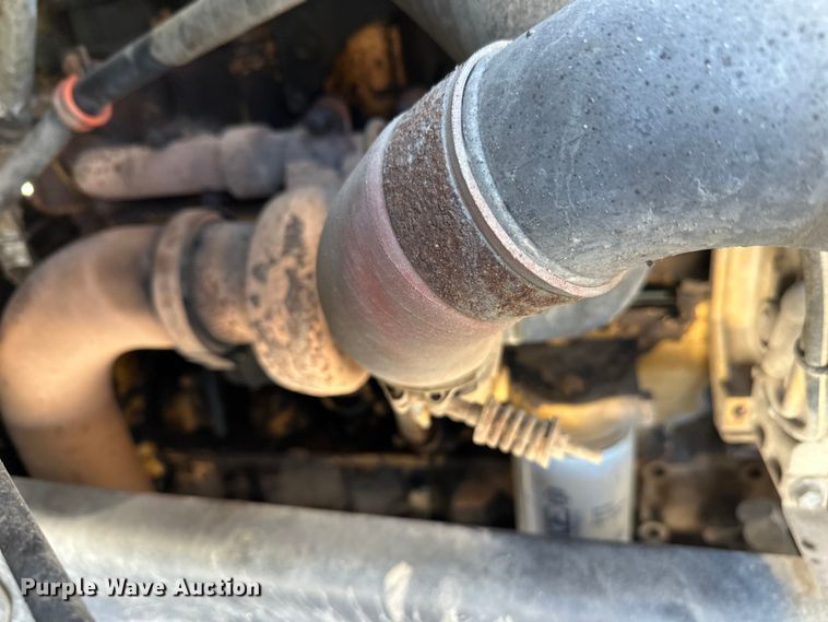 image for item FK1672 2007 Ford F750 digger derrick truck