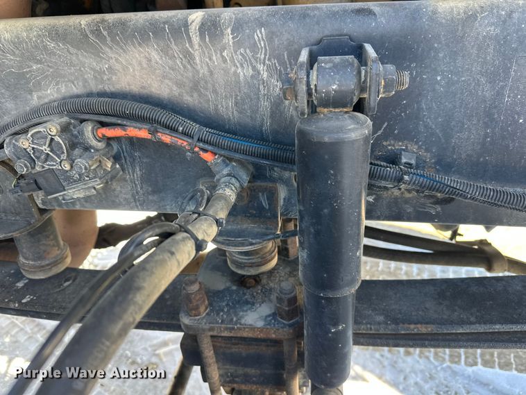 image for item FK1672 2007 Ford F750 digger derrick truck