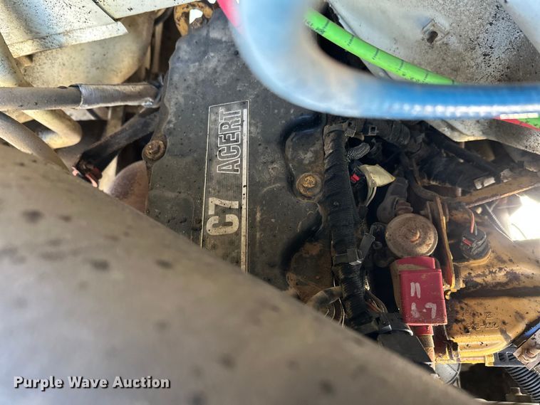 image for item FK1672 2007 Ford F750 digger derrick truck