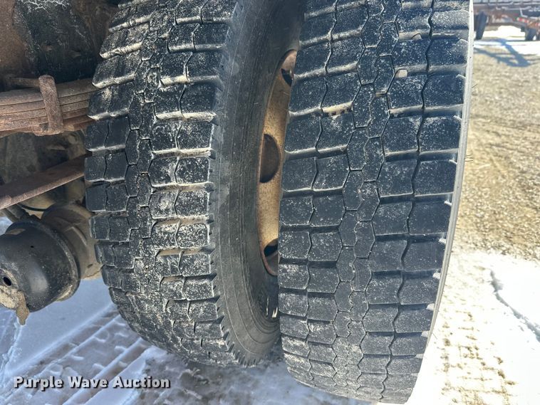 image for item FK1672 2007 Ford F750 digger derrick truck