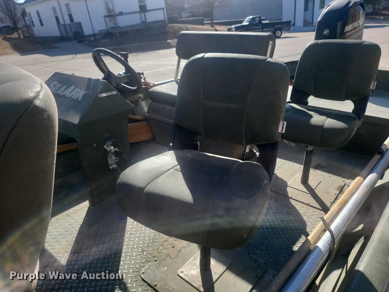 image for item IU9937 2013 SeaArk boat