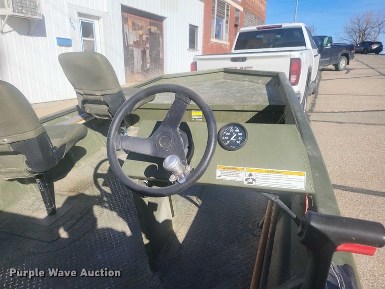 image for item IU9937 2013 SeaArk boat