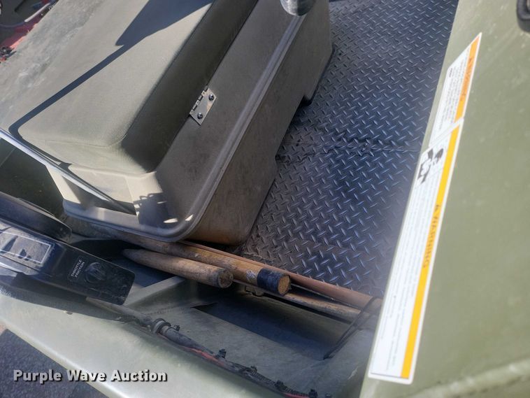 image for item IU9937 2013 SeaArk boat