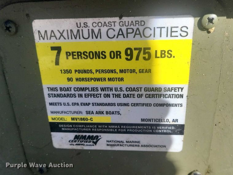 image for item IU9937 2013 SeaArk boat