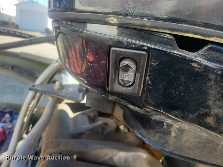 image for item IU9937 2013 SeaArk boat