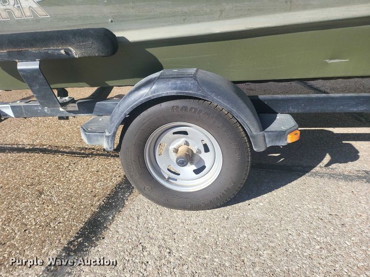 image for item IU9937 2013 SeaArk boat