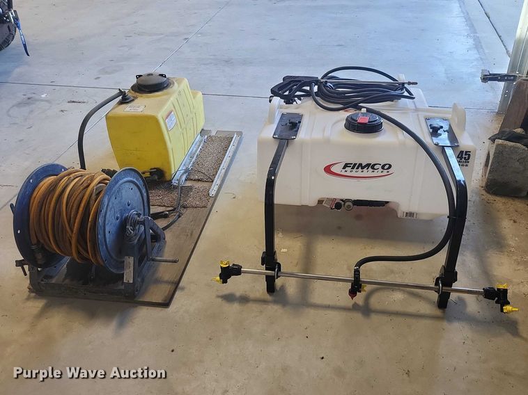 image for item IU9938 (2) sprayers