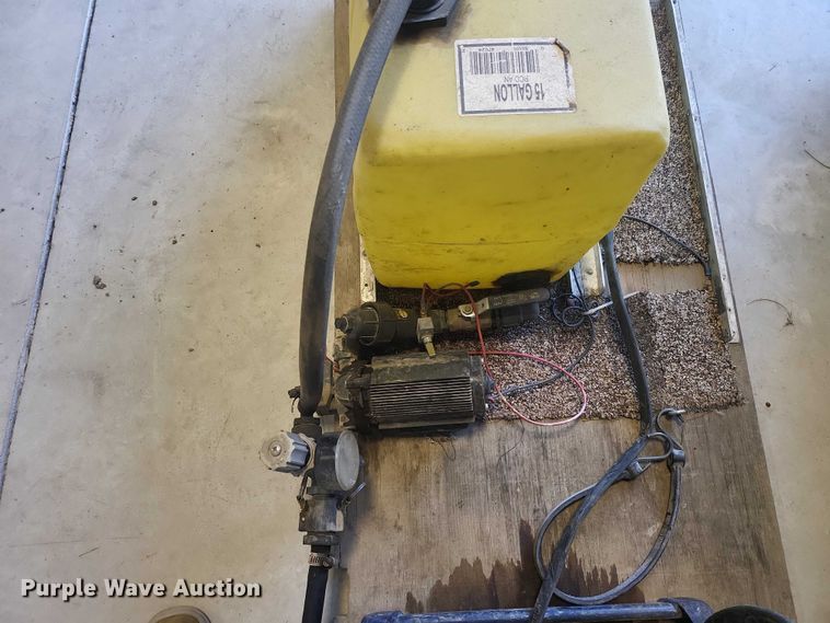 image for item IU9938 (2) sprayers