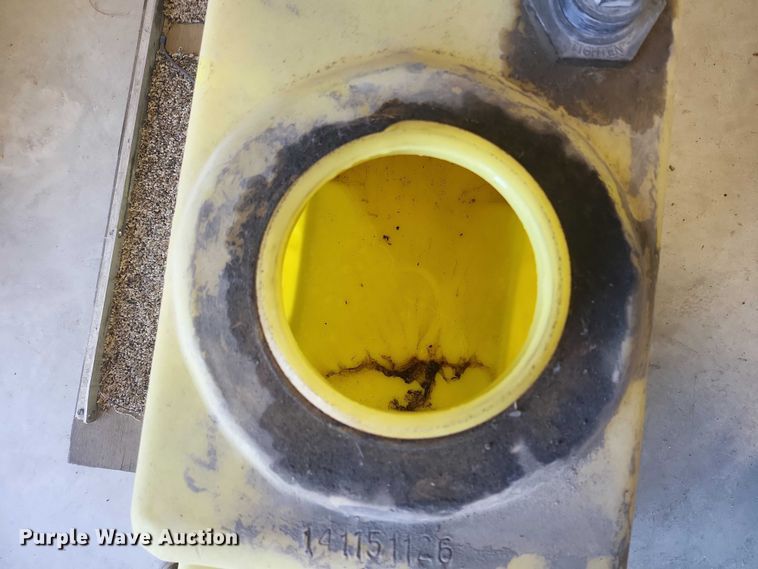 image for item IU9938 (2) sprayers