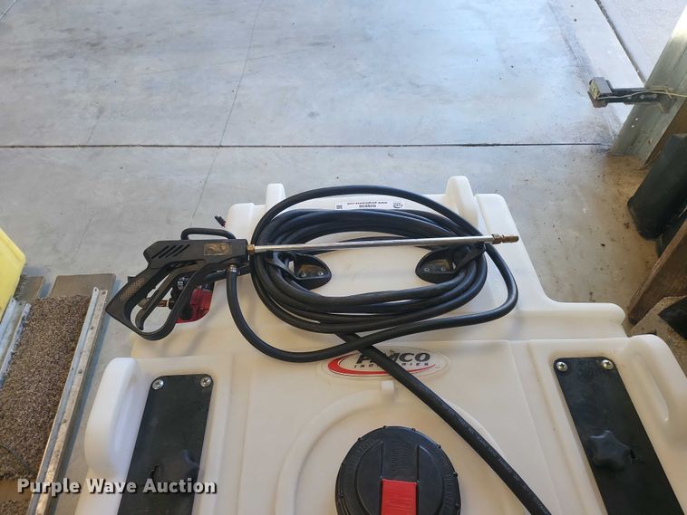 image for item IU9938 (2) sprayers