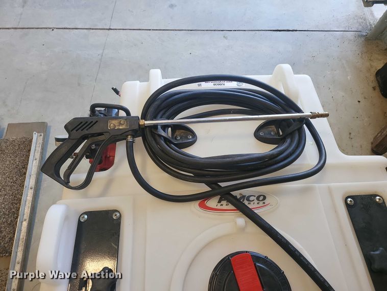 image for item IU9938 (2) sprayers