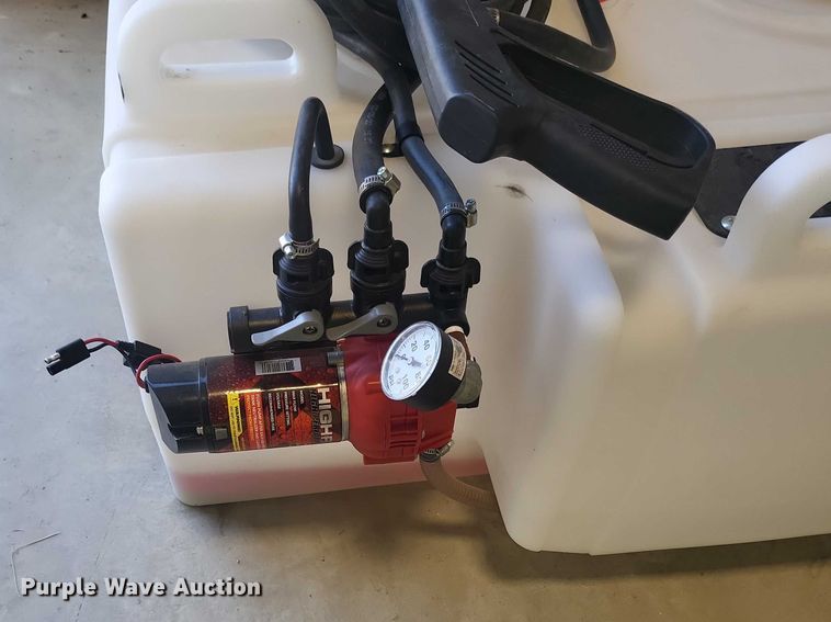 image for item IU9938 (2) sprayers