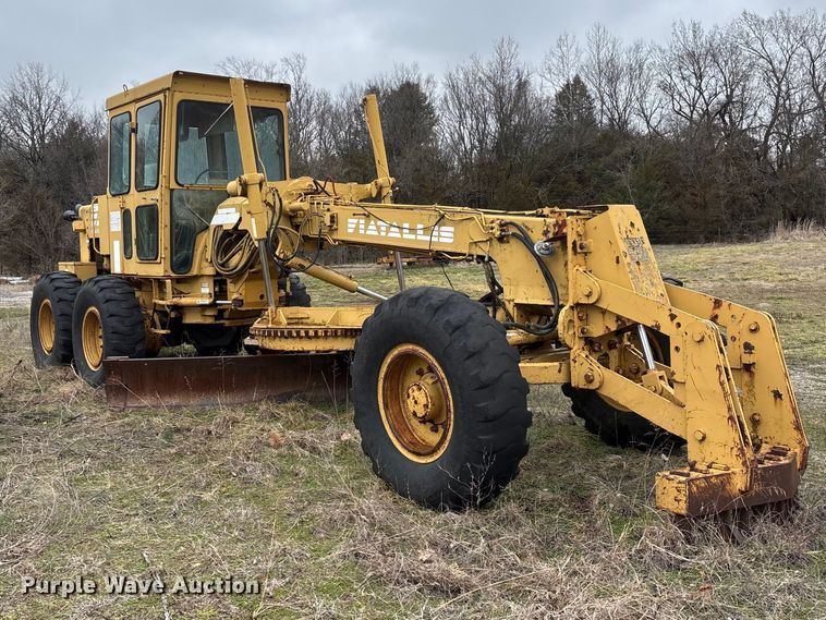 image for item JL9569 Fiat Allis FG75 motor grader