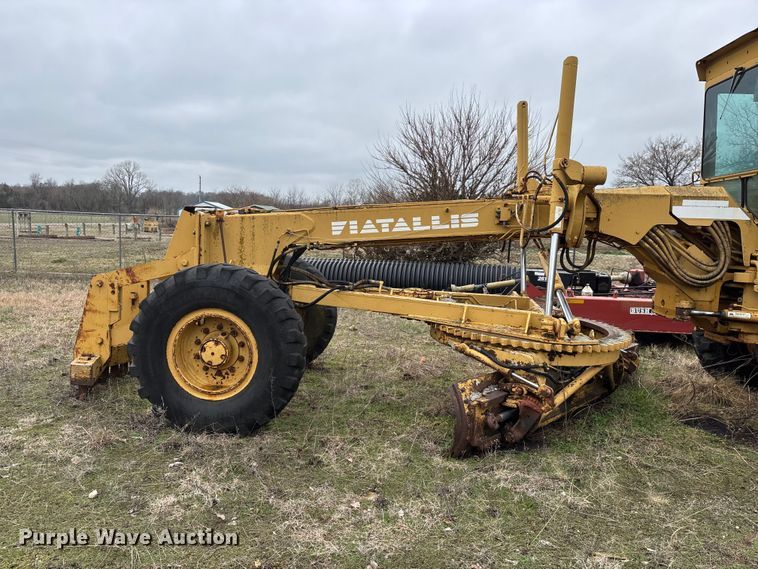 image for item JL9569 Fiat Allis FG75 motor grader