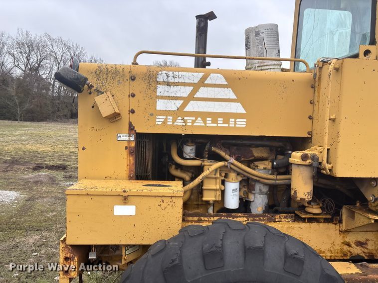 image for item JL9569 Fiat Allis FG75 motor grader