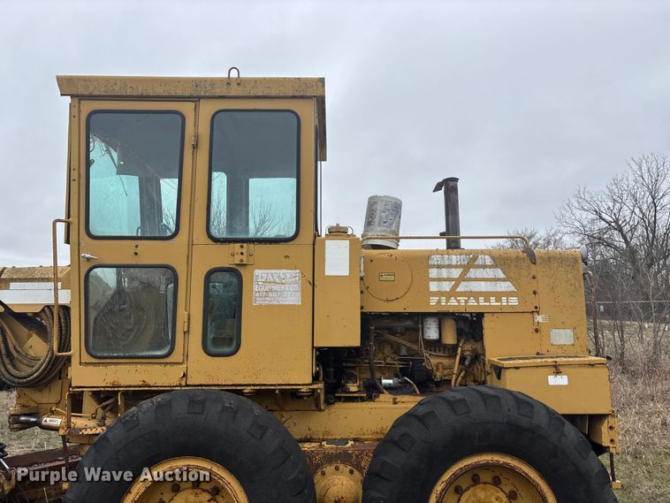 image for item JL9569 Fiat Allis FG75 motor grader
