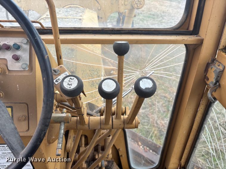 image for item JL9569 Fiat Allis FG75 motor grader