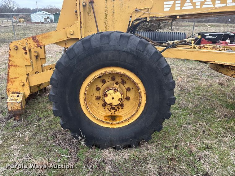 image for item JL9569 Fiat Allis FG75 motor grader