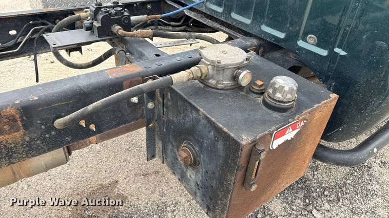 image for item MO9291 2008 Ford F450 Super Duty truck cab and chassis