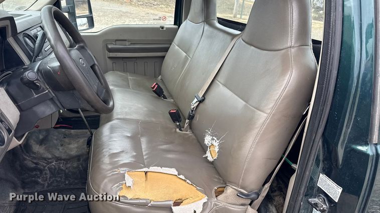 image for item MO9291 2008 Ford F450 Super Duty truck cab and chassis