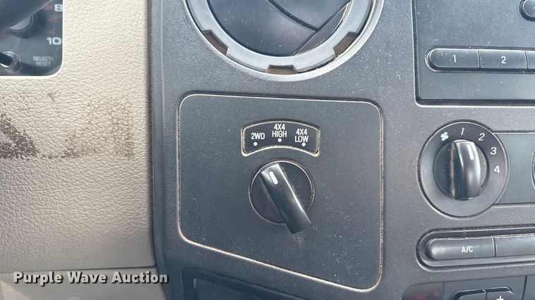 image for item MO9291 2008 Ford F450 Super Duty truck cab and chassis