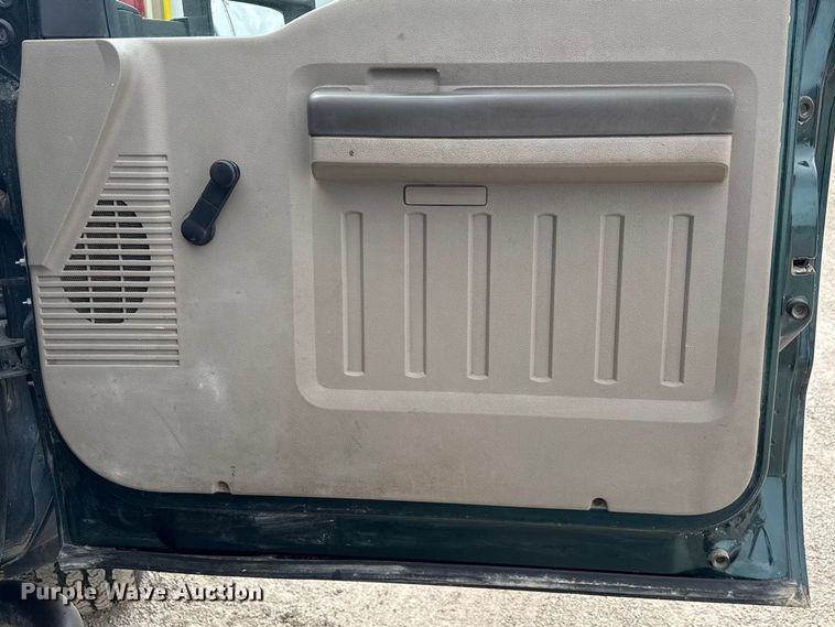 image for item MO9291 2008 Ford F450 Super Duty truck cab and chassis