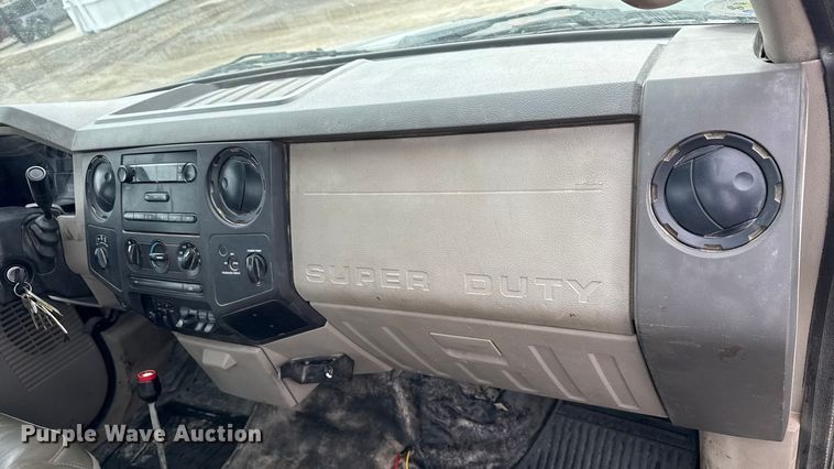 image for item MO9291 2008 Ford F450 Super Duty truck cab and chassis