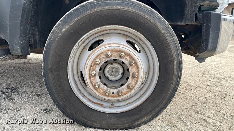 image for item MO9291 2008 Ford F450 Super Duty truck cab and chassis