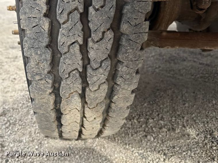 image for item MO9291 2008 Ford F450 Super Duty truck cab and chassis