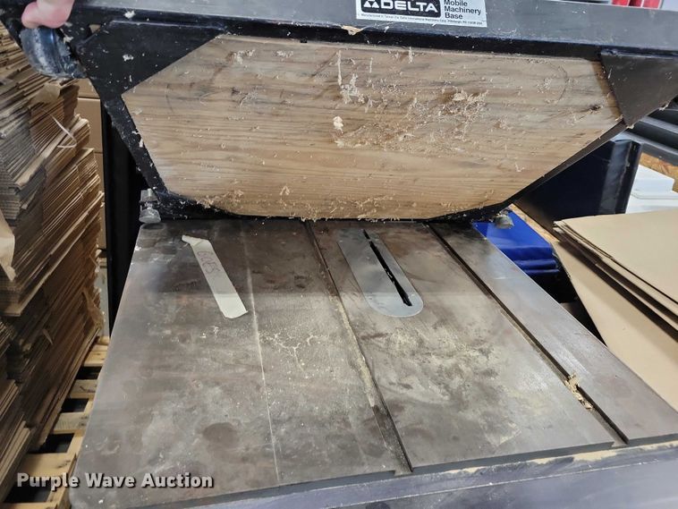 image for item NK9759 Delta Rockwell table saw