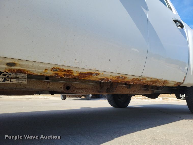 image for item NK9761 2013 Chevrolet Silverado 1500 Crew Cab pickup truck