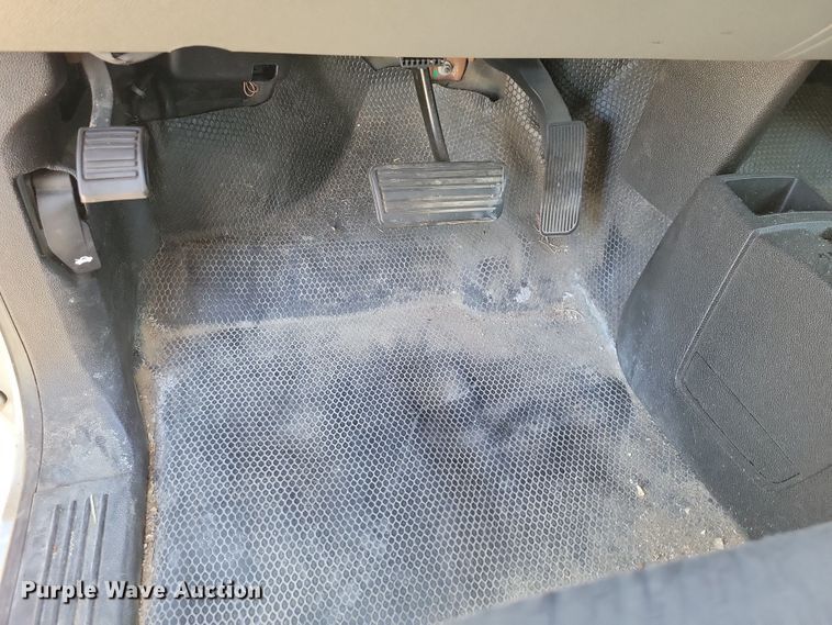 image for item NK9761 2013 Chevrolet Silverado 1500 Crew Cab pickup truck