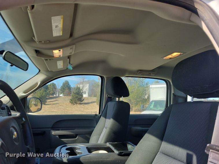 image for item NK9761 2013 Chevrolet Silverado 1500 Crew Cab pickup truck