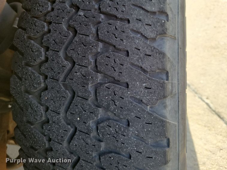 image for item NK9761 2013 Chevrolet Silverado 1500 Crew Cab pickup truck