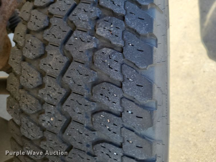 image for item NK9761 2013 Chevrolet Silverado 1500 Crew Cab pickup truck